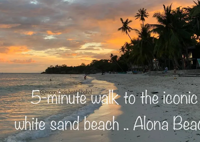 Moon Fools Hostel Panglao